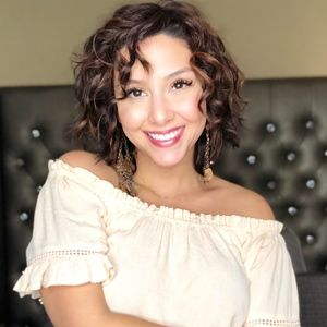 Meet your Posher, Celena